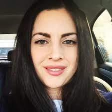 Leanne Becker (@LeanneMBecker)