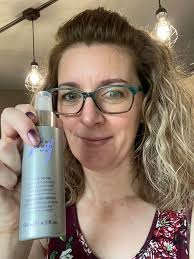 Brazilian Water Spray with Natural Oils. one of the most popular grooming  products and is used by women to hold hairstyles in place.Hair spray can be  described as fine mists of NATURAL