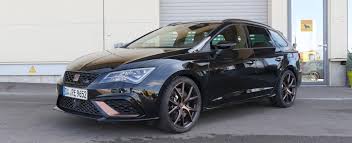 Seat leon cupra 300 ez 05/2018 dsg original abgasanlage video wurde bei ein kilometerstand von 1512 km gemacht Kombi Oder Suv Seat Leon Cupra R St Vs Cupra Ateca Autogefuhl