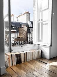 24 Modi Di Arredare Con I Libri Foto Arredamento Appartamento Parigino Appartamenti Parigi