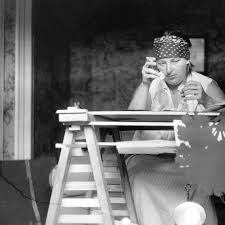 Das beeindruckende design der hochzeitseinladung scherenschnitt symbolisiert stilsicher die vertrautheit und nähe zwischen zwei liebenden: Lotte Reiniger Kaum Jemand Kennt Die Berliner Filmpionierin Dabei Kam Sie Walt Disney Zuvor Stern De