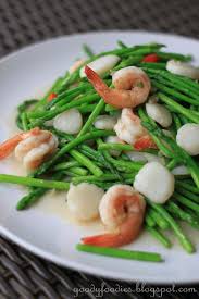 Eat Your Heart Out Recipe Chinese Stir Fried Baby Asparagus With Scallops And King Prawns Yummy Vegetable Recipes Dinner Dishes Chinese Cooking