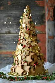 Sapin De Noel Realise En Biscuits Sables Etoile Christmas Sweets Christmas Gingerbread Christmas Cake