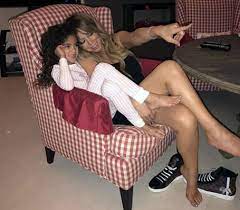 He is a member of team bucciarati and, by extension, passione. Mariah Carey Has Girls Night Out With Daughter Monroe