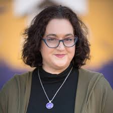 Ari Taylor's Instagram, Twitter & Facebook