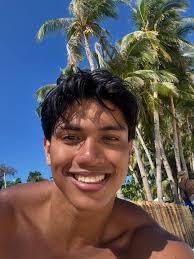 Hot Varsity Players added a new photo.