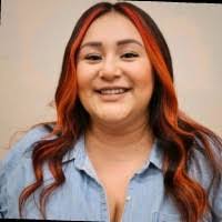 Liz Moreau's Instagram, Twitter & Facebook