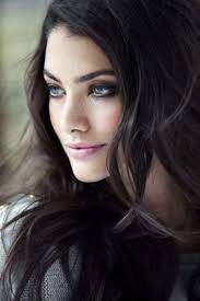 Freckles usually become darker after more sun exposure and lighten with less exposure as in during the winter. Black Hair Blue Eyes Freckles Model Id Bellazon