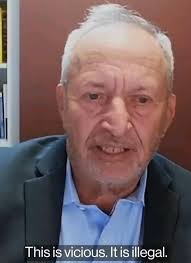 Тя☭mp illustrates himself as a reason the USA shouldn't permit foreign  students to attend Harvard university.