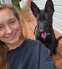 Trying to get a cute picture with your little dinosaur be like.....🤣