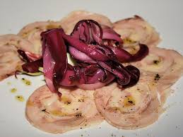 Una bella fetta di pane lunga almeno 20 cm, 2 fette di brie, un po' di radicchio rosso 4 fettine di speck tagliate sottili. Ricette Con Radicchio Rosso Il Giornale Del Cibo