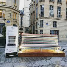 Le Banc Surdimensionne Ecart International Peint Par Farrowandball A Retrouver Sur La Place Des Petits Peres Parisdecooff Deco La Place Instagram Paris