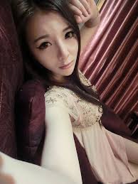 李歆婷- 能够说出的委屈，便不算委屈；能够抢走的爱人，便不算爱人。