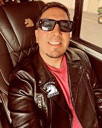 Excelente inicio de semana ! La sencillez en una imagen José Adán Esparza  ♥️ @broncojoseadan Te amamos , te queremos y te apoyamos ! @grupobronco  #tour45 #TOXICOSBRONCO