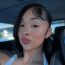 Nena🧚🏻‍♀️ (@nenuskiiii)