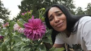 Kevin Gates & Wife Rent Out Whole Restaurant For Friends (2018)