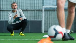 Football news, scores, results, fixtures and videos from the premier league, championship, european and world football from the bbc. ìŠ¤í¬ì¸  ì˜í•™ ì „ë¬¸ê°€ ì¸í„°ë·° ì¶•êµ¬ì—ì„œì˜ ìŠ¤í¬ì¸  ê³¼í•™ Publy