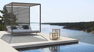 Die Schonsten Neuen Mobel Fur Balkon Terrasse Und Garten Tagesbett Gartenmobel Design Doppelliege