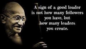 Kim Hodo's Instagram, Twitter & Facebook