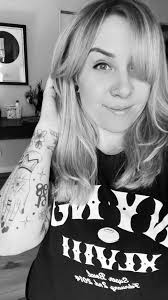 I have wanted to get a trippy tattoo sleeve for some time- and couldn't  figure out what I wanted. I know what I want but I need help finding an  artist, They