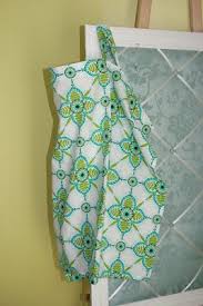 epingle par maud desmas sur cadeau bebe tablier d allaitement tablier couverture d allaitement