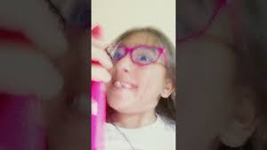 Anny Erazo's Instagram, Twitter & Facebook