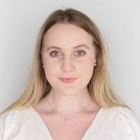 Lydia Straka's Instagram, Twitter & Facebook