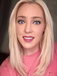 Jessica Engle's Instagram, Twitter & Facebook