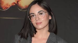 Agathe Auproux La Biographie De Agathe Auproux Avec Gala Fr