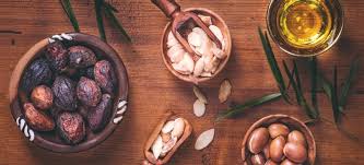 Here, experts share their favorite argan oil benefits and how to add it to your 11 ways to use argan oil for shinier hair and healthier skin, according to experts. Argan Oil Benefits Top 12 Uses For Healthy Skin And Hair Dr Axe