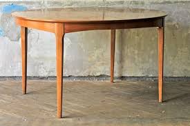 Expandable round table is a decline of the old wooden table stretcher. The Best Size And Shape For A Dining Table 7 We Love