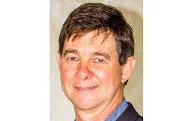 DIVISIONS have emerged among white former commercial farmers over the  Zimbabwean government's compensation plan for land seized during the  controversial fast-track land reform programme two decades ago.  https://www.newsday.co.zw/local-news/article ...