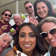 The best week with the loveliest people. Women's tennis is here to stay 🎾  @bbcsport Thank you 🙏 @thequeensclub @hsbcchampionships #queens H&M  @helsbelsmakeup