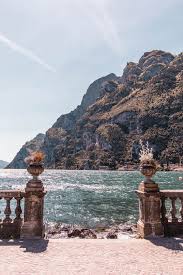 Einfache, schnelle und sichere buchungen mit sofortiger bestätigung. The Best Towns On Lake Garda To Visit For A Dreamy Northern Italy Day Trip She Goes The Distance