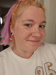 Hello everyone I'll be at epic universe may 6 and I'll be cosplaying as  mario. Look for me if your going and take a pic with me.