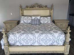 Most recent first date added: Pulaski Bellissimo King Bedroom Set For Sale In Ocklawaha Fl Offerup