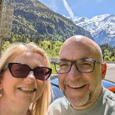 Hello, Bonjour. I have a quick question. I am looking for recommendations.  I will be visiting Annecy next week for the second time. The first time I  visited Annecy le vieux, I