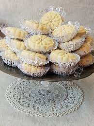 En tant que substitut naturel du sucre, le sirop de riz a un goût relativement neutre et. Veritable Ghribia Traditionnelle Sans Levure Chimique Gourmandise Assia