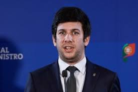 Francisco rodrigues dos santos is on facebook. Lider Do Cds Nao Afasta Apoio A Recandidatura De Marcelo Mas Para Ja Esta Na Retranca Francisco Rodrigues Dos Santos Publico