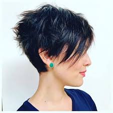 4 5 Continuer La Lecture En Page 5 Cheveux Courts Idees Cheveux Courts Cheveux Courts Tendance