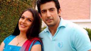 Gracy singh was born on july 20, 1980 in new delhi. Actress Gracy Singh With Her Family Youtube