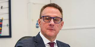 Marl: Im Streit um verkaufsoffene Sonntage im Marler Stern soll  Bürgermeister Werner Arndt einladen