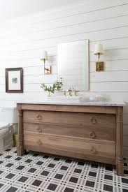 Hillcrest Estate Magnolia Design Construction Chip Joanna Gaines Bathroom Renovation Joanna Gaines Bathroom Best Bathroom Designs Bathrooms Remodel