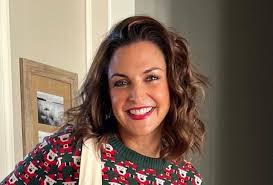 Paula Faris Age, Married, Husband, Family, Children, Net Worth