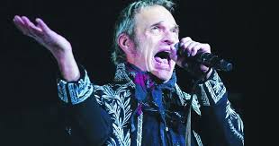 David Lee Roth returns to the stage amid Van Halen drama