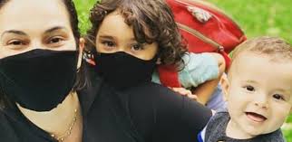 Vocês pediram tanto que atendemos o pedido de vocês, titi muller aqui no canal meu povo, estreando uma série de vídeo. Taina Muller Mostra Clique Com Filho Da Irma Titi Nenem Mais Gostoso
