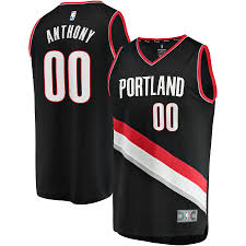 Il joue en tant qu'ailier ou ailier fort et évolue actuellement aux trail blazers de portland. Carmelo Anthony Portland Trail Blazers Fanatics Branded 2019 20 Fast Break Replica Player Jersey Black Icon
