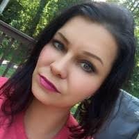 Melissa Brode's Instagram, Twitter & Facebook