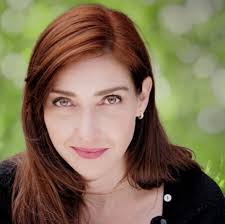 Maureen Betz's Instagram, Twitter & Facebook