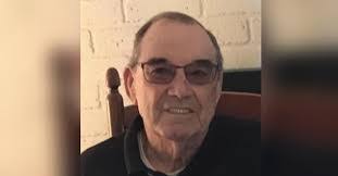 Elizabeth Akin's Instagram, Twitter & Facebook